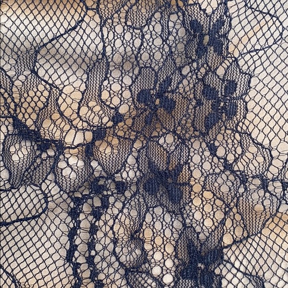 NEW Claudia Cap-Sleeve Lace Dress SZ 10 - Picture 3 of 5